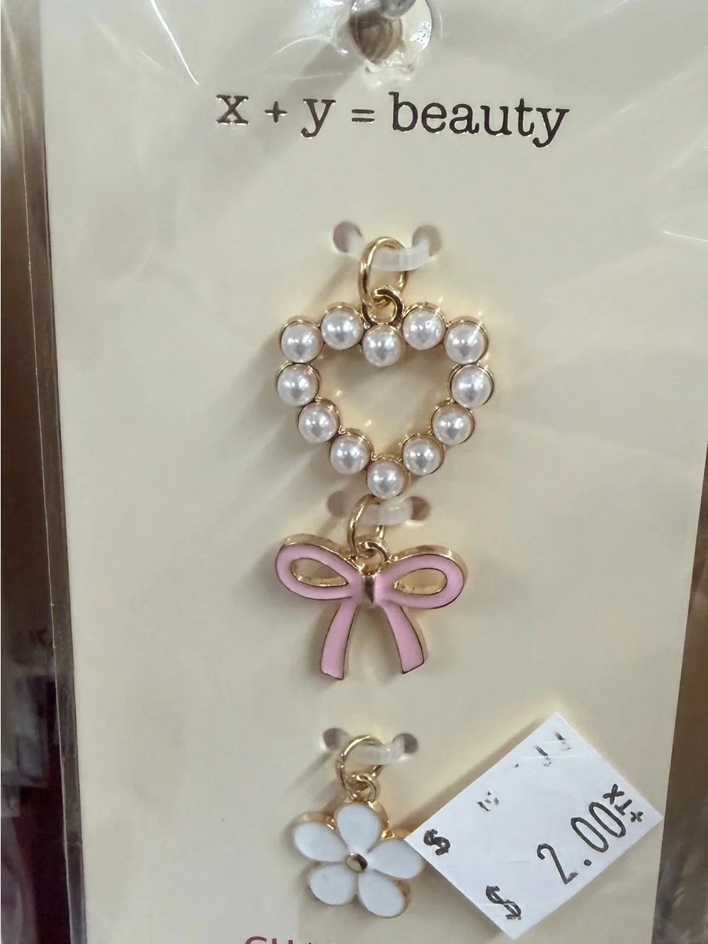 Charm and cellphone wristlet lot 100 packs new sealed packs